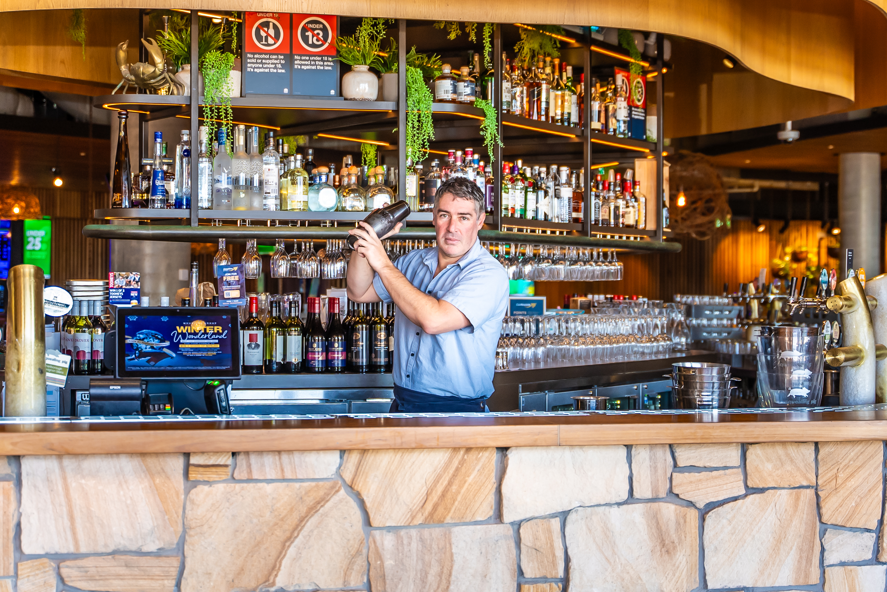 Harbord Diggers | Community groups Northern Beaches | Charities Sydney | Charities Northern Beaches - Main Bar - illustration ca698326-865b-459a-a591-3176f7d94d46