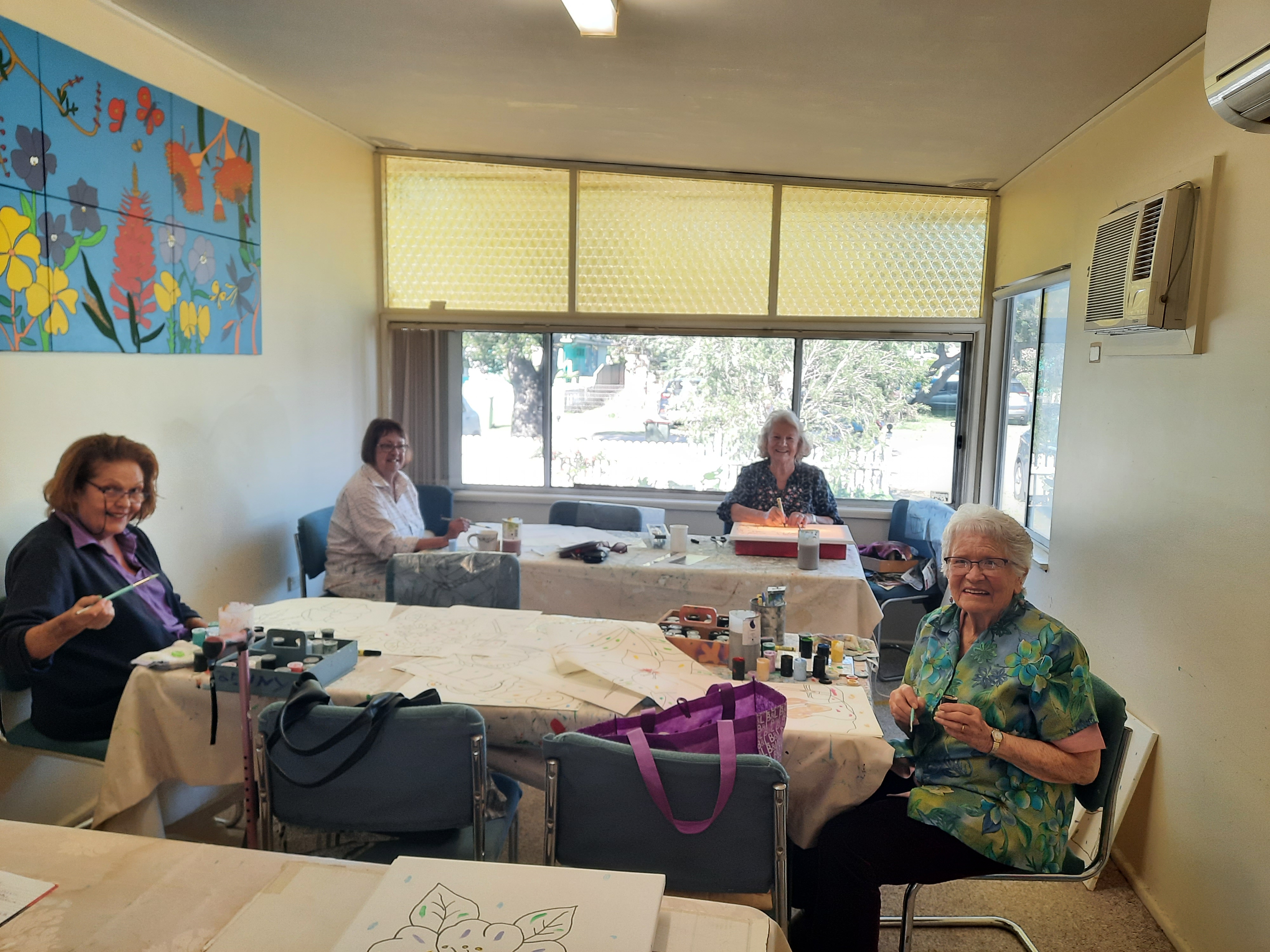 Bringing Joy to Aged Care Residents Through An Inspiring Hospital Art Program